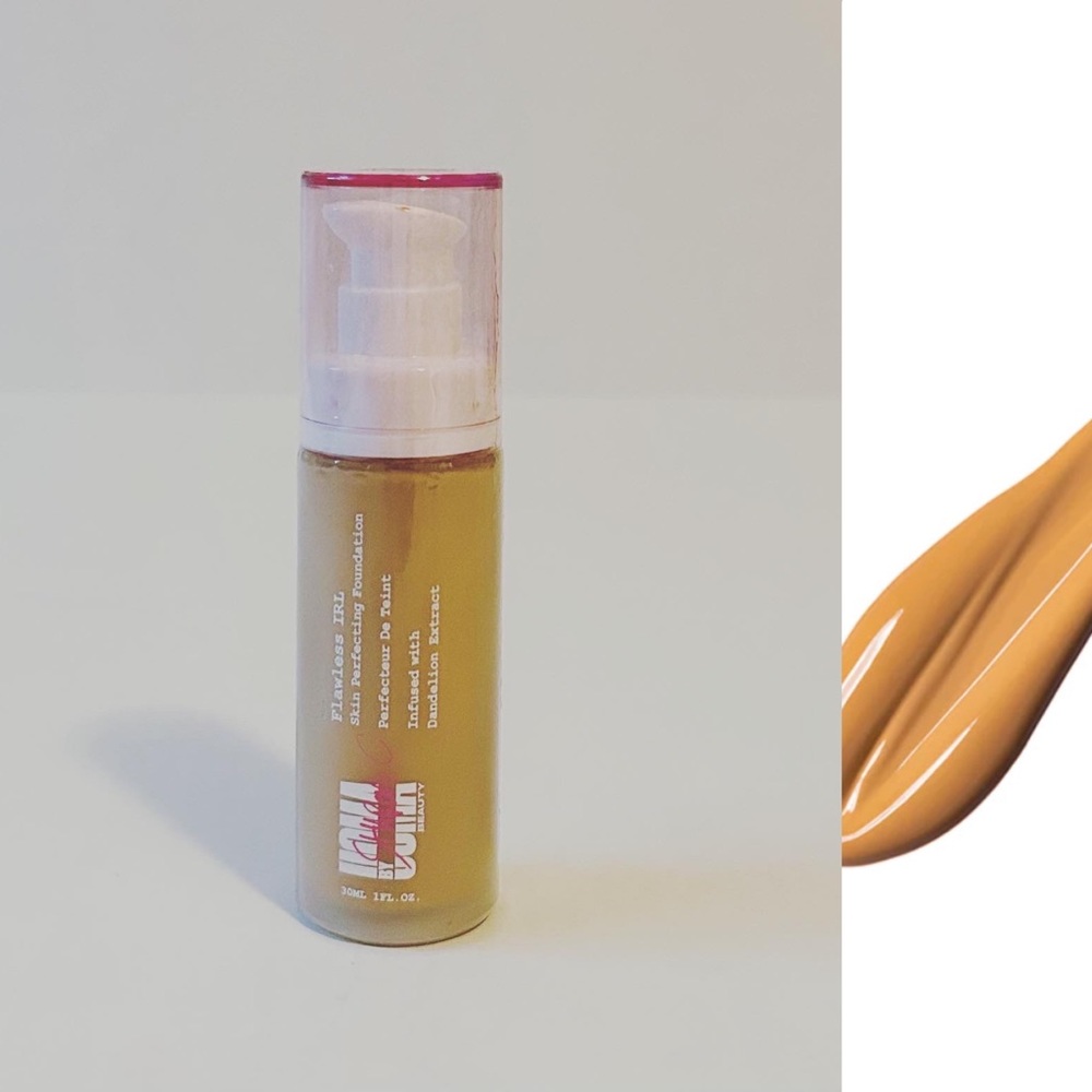 ⭐️5 For 25⭐️ Uoma by Sharon C Flawless IRL Skin Foundation Honey Honey T5